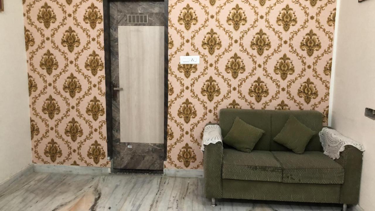 Ramaya Home Stay Varanasi Exteriör bild