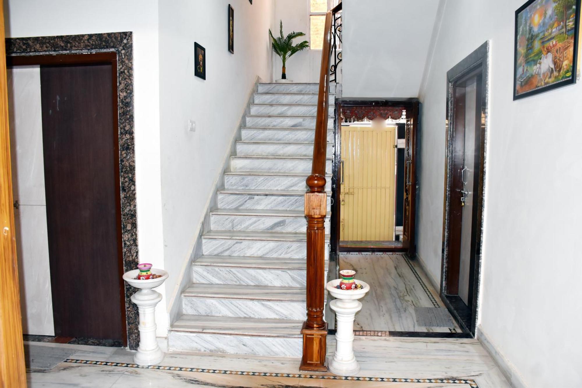 Ramaya Home Stay Varanasi Exteriör bild