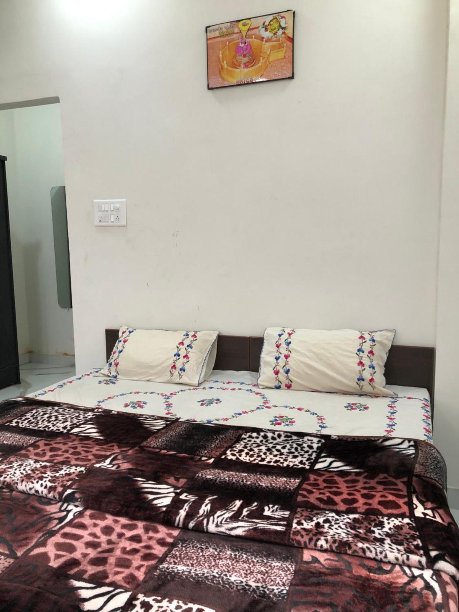 Ramaya Home Stay Varanasi Exteriör bild