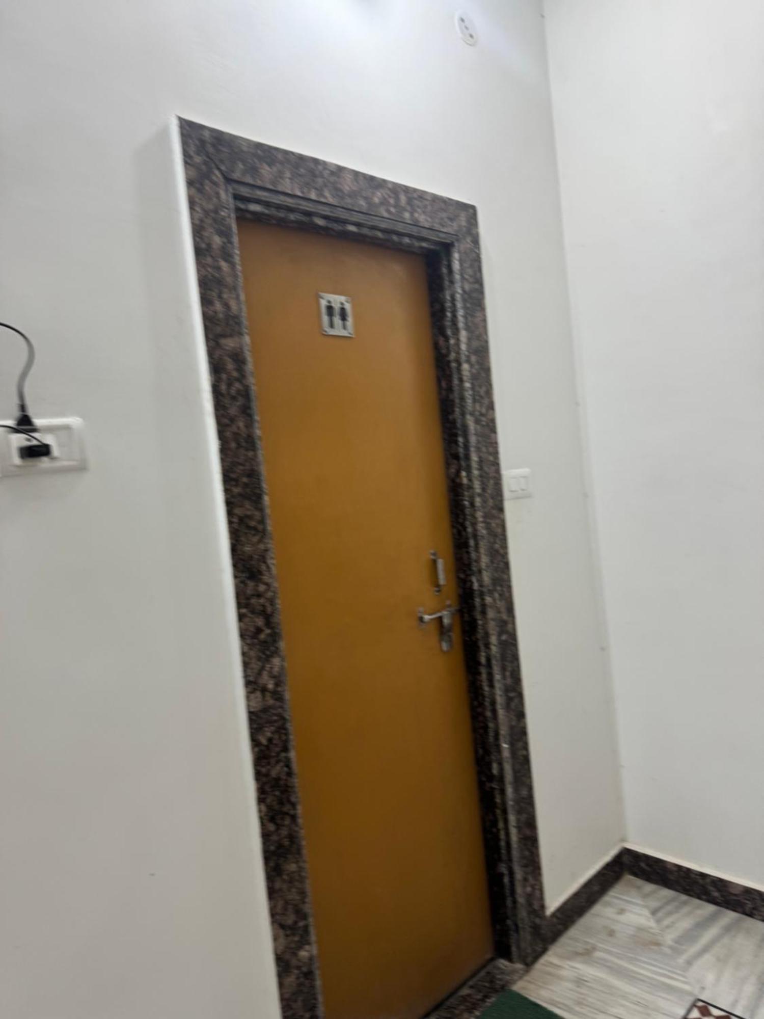 Ramaya Home Stay Varanasi Exteriör bild