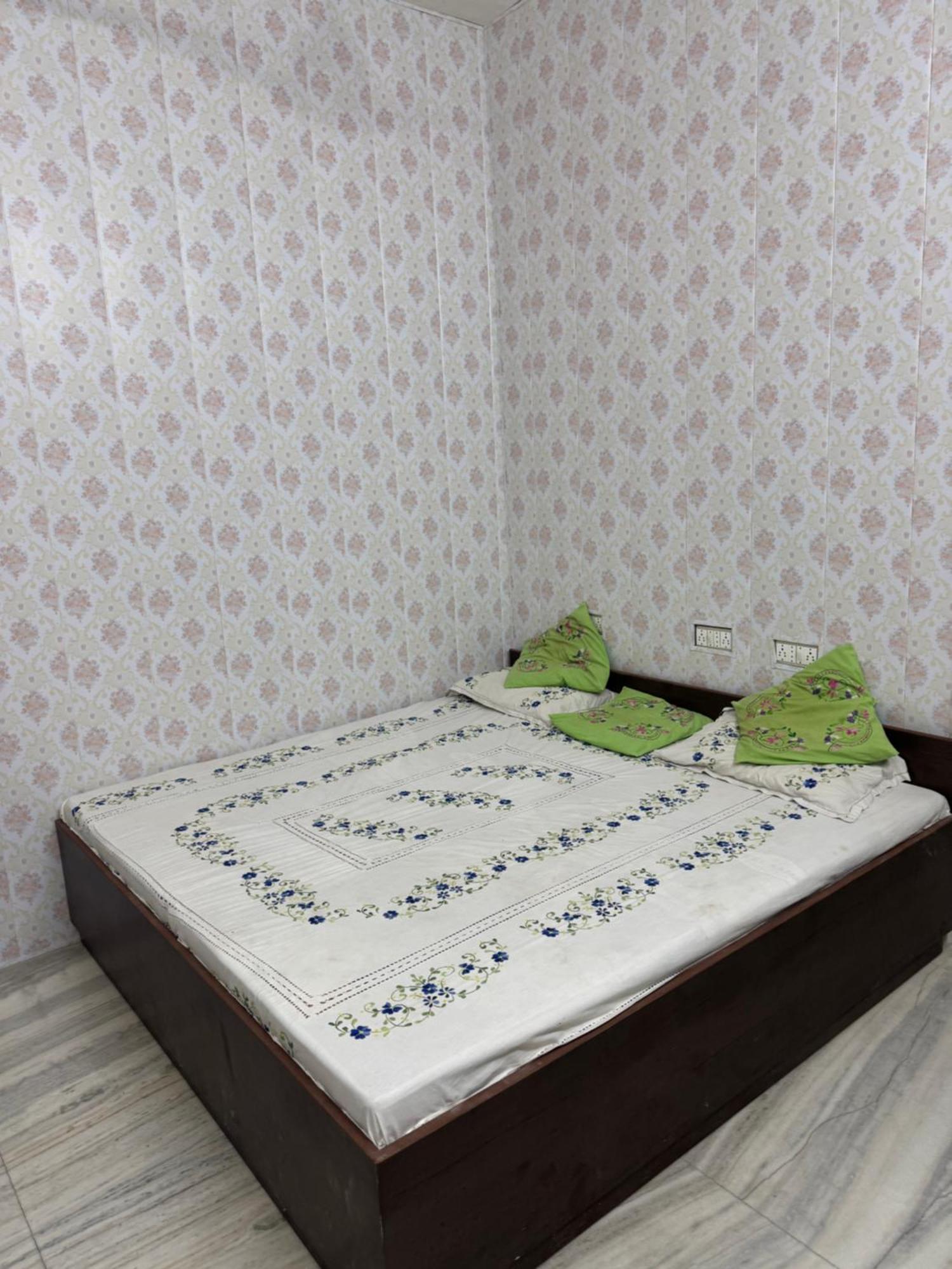 Ramaya Home Stay Varanasi Exteriör bild